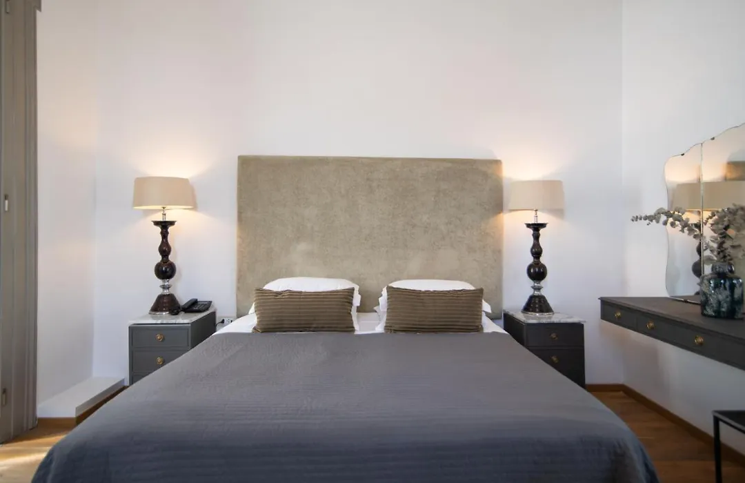 Emporikon Athens Hotel-1